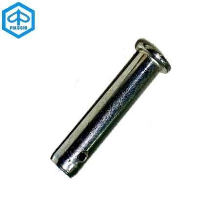 Zapfen zu Fussraster Piaggio NRG Runner