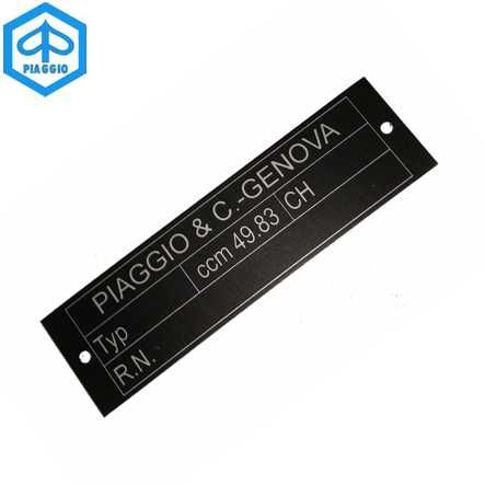 Herstellerschild Piaggio neutral