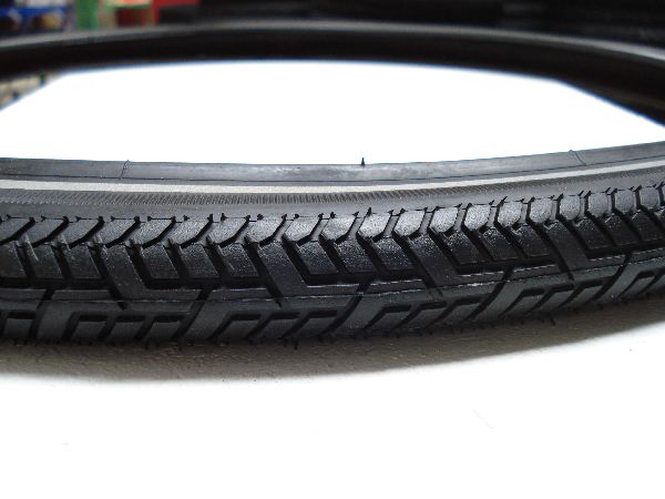 Pneu Cheng shin 20x1 3/8 (37-438) LS schwarz Restbestand